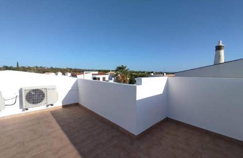 Quelfes Villa | 250 m² Villa ∙ 4 bedrooms ∙ 8 guests