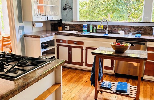 Whiteaker House | 250 N Adams St