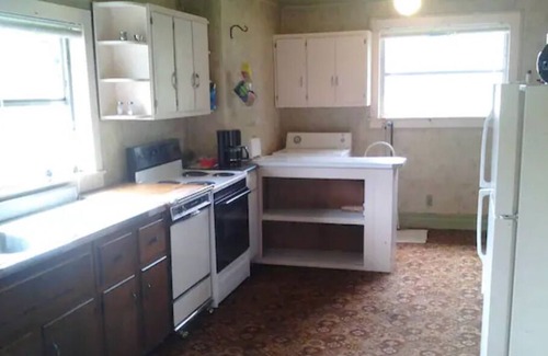 Williamson House | 250 yards from trail 10 (Hatfield & McCoy Trails)