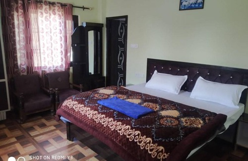 Bhimtal House | 2500 m² House ∙ 2 bedrooms ∙ 5 guests