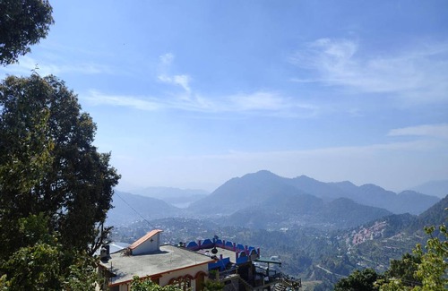 Bhimtal House | 2500 m² House ∙ 2 bedrooms ∙ 5 guests