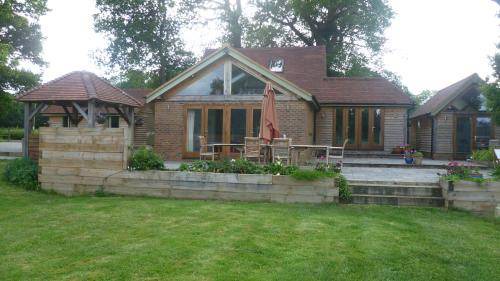 Haslemere House | 2500 m² House ∙ 5 bedrooms ∙ 14 guests