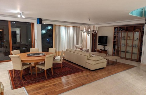 Rishon LeTsiyon House | 252 m² House ∙ 4 bedrooms ∙ 11 guests