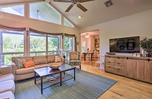 Seguin House | 252 m² House ∙ 4 bedrooms ∙ 10 guests