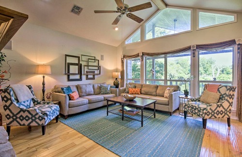 Seguin House | 252 m² House ∙ 4 bedrooms ∙ 10 guests