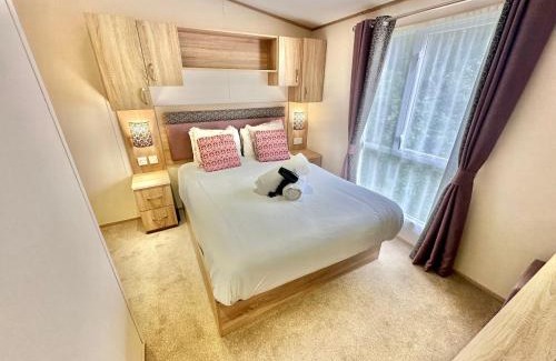 Wimborne Resort | 252 Wilksworth Caravan Park - Two Bedroom - Pool Access