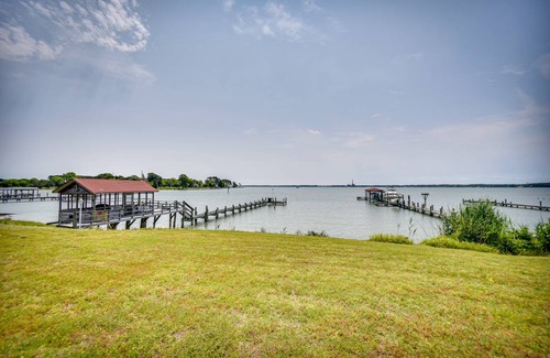 Gloucester Point House | 255 m² House ∙ 4 bedrooms ∙ 10 guests