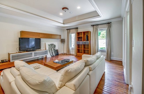 Great Falls House | 255 m² House ∙ 4 bedrooms ∙ 6 guests