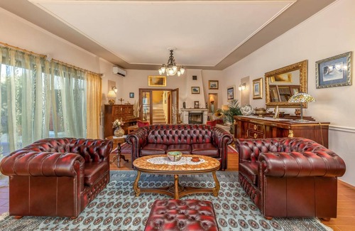 Kostrena House | 256 m² House ∙ 4 bedrooms ∙ 7 guests