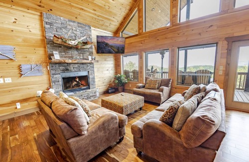 Blairsville Cabin | 256 m² Cabin ∙ 4 bedrooms ∙ 10 guests