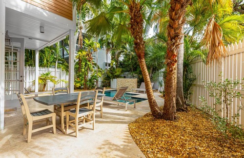Bahama Village House | 256 m² House ∙ 4 bedrooms ∙ 10 guests