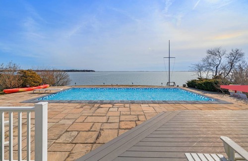 Hampton Bays House | 256 m² House ∙ 4 bedrooms ∙ 11 guests