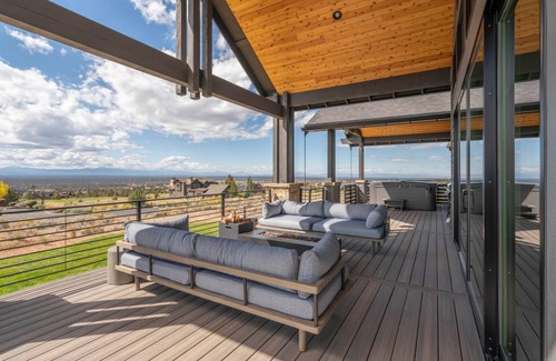 Powell Butte House | 256 m² House ∙ 4 bedrooms ∙ 10 guests