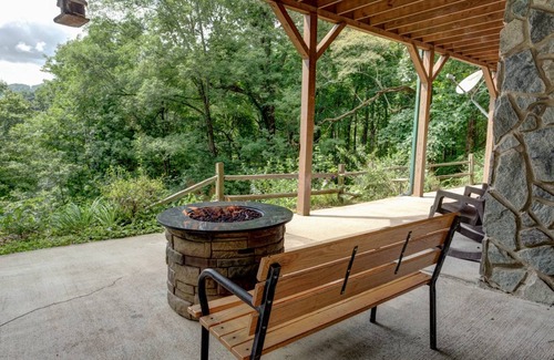 Maggie Valley House | 256 m² House ∙ 5 bedrooms ∙ 13 guests