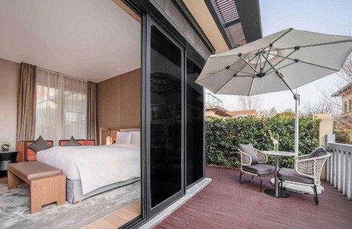 Chengdu Hotel | 258 m² Hotel ∙ 6 guests