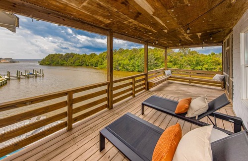 Sandbridge House | 259 m² House ∙ 3 bedrooms ∙ 8 guests