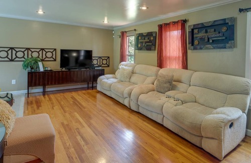 Clinton House | 259 m² House ∙ 6 bedrooms ∙ 8 guests