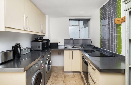 Sea Point Apartment | 259 on Beach: 1 BR Apartment for 2 in Sea Point