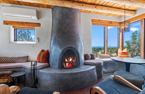 Seton Village House | 26 Camino Sudeste