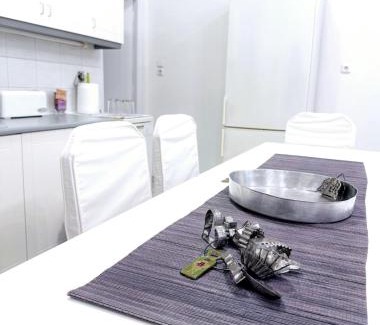 Vyronas Apartment | 26 HoMe