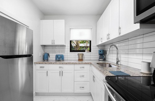 Dania Beach House | 26 Palms 3 BDR-3 BTH+ Htd Pool-Mins to the Beach