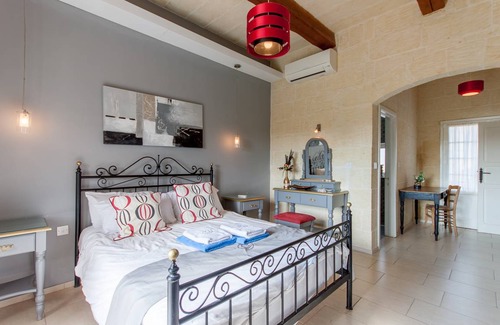 Ta' Għammar House | 260 m² House ∙ 4 bedrooms ∙ 8 guests