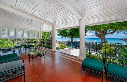 Gibbs Bay House | 261 m² House ∙ 4 bedrooms ∙ 8 guests