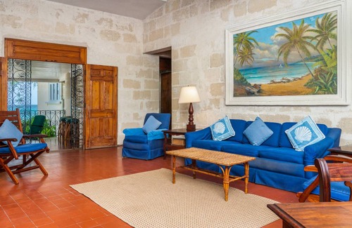 Gibbs Bay House | 261 m² House ∙ 4 bedrooms ∙ 8 guests
