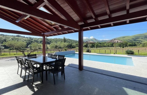 Juxue House | 262 m² Gîte ∙ 5 bedrooms ∙ 12 guests