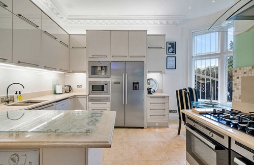 Frognal and Fitzjohns House | 263 m² House ∙ 5 bedrooms ∙ 12 guests