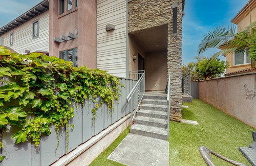 Carlsbad Village Condo | 266 m² Condo ∙ 4 bedrooms ∙ 9 guests
