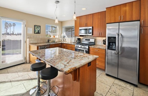 South Mission Beach Condo | 2663 Ocean Front Walk