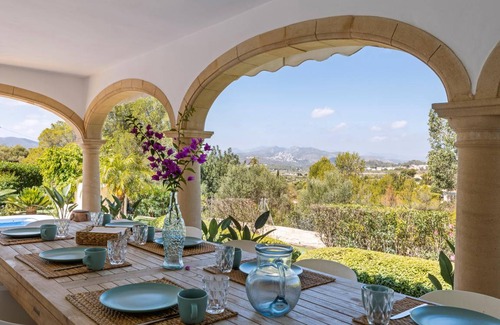 Ermita House | 267 m² House ∙ 4 bedrooms ∙ 8 guests