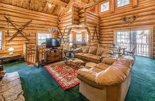 Big Creek House | 268 m² House ∙ 3 bedrooms ∙ 12 guests