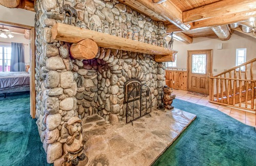 Big Creek House | 268 m² House ∙ 3 bedrooms ∙ 12 guests