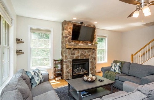 McGaheysville Cabin | 269 m² Cabin ∙ 5 bedrooms ∙ 10 guests