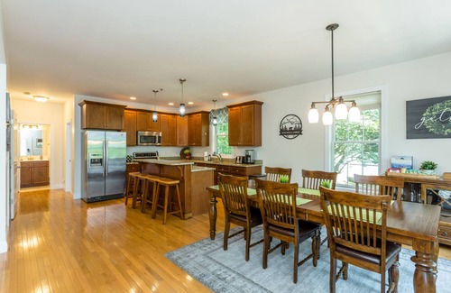 McGaheysville Cabin | 269 m² Cabin ∙ 5 bedrooms ∙ 10 guests