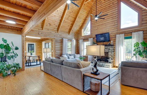 Horse Shoe House | 269 m² House ∙ 5 bedrooms ∙ 12 guests