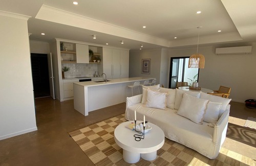 Exmouth House | 27 Bluefin Cove - Quaint Family Home