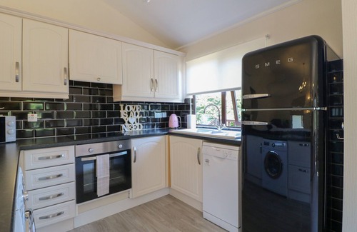Langham House | 27 BROCKLEHURST, pet friendly, with a garden in Oakham