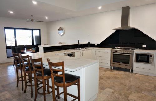 Exmouth House | 27 Corella Court