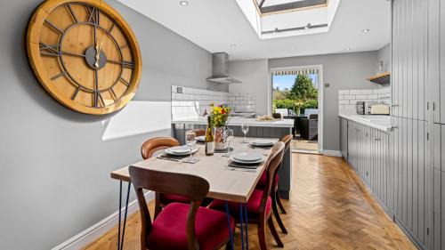 Malmesbury House | 27 Horsefair