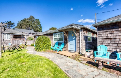 Downtown Cannon Beach Cottage | 27 m² Cabin ∙ 1 bedroom ∙ 3 guests