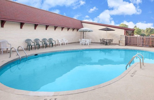 Battle Creek Hotel | 27 m² Hotel ∙ 5 guests