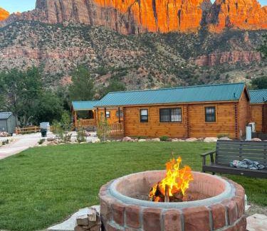 Zion National Park South Entrance Hotel | 27 m² Hotel ∙ 6 guests