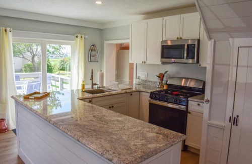 West Dennis House | 27 Trotting Park Ext Carriage House