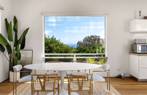Montecito House | 270-degree Ocean Views, 47’ heated pool, stunning contemporary coastal retreat.
