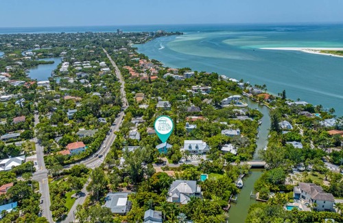 Bay Isle House | 270 m² House ∙ 5 bedrooms ∙ 10 guests