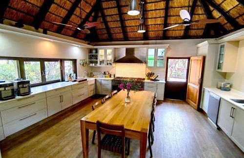 Waterberg House | 270 m² House ∙ 7 bedrooms ∙ 14 guests
