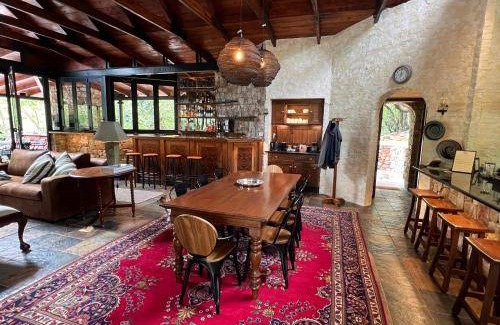 Waterval Boven Cabin | 270 m² Lodge ∙ 5 bedrooms ∙ 10 guests